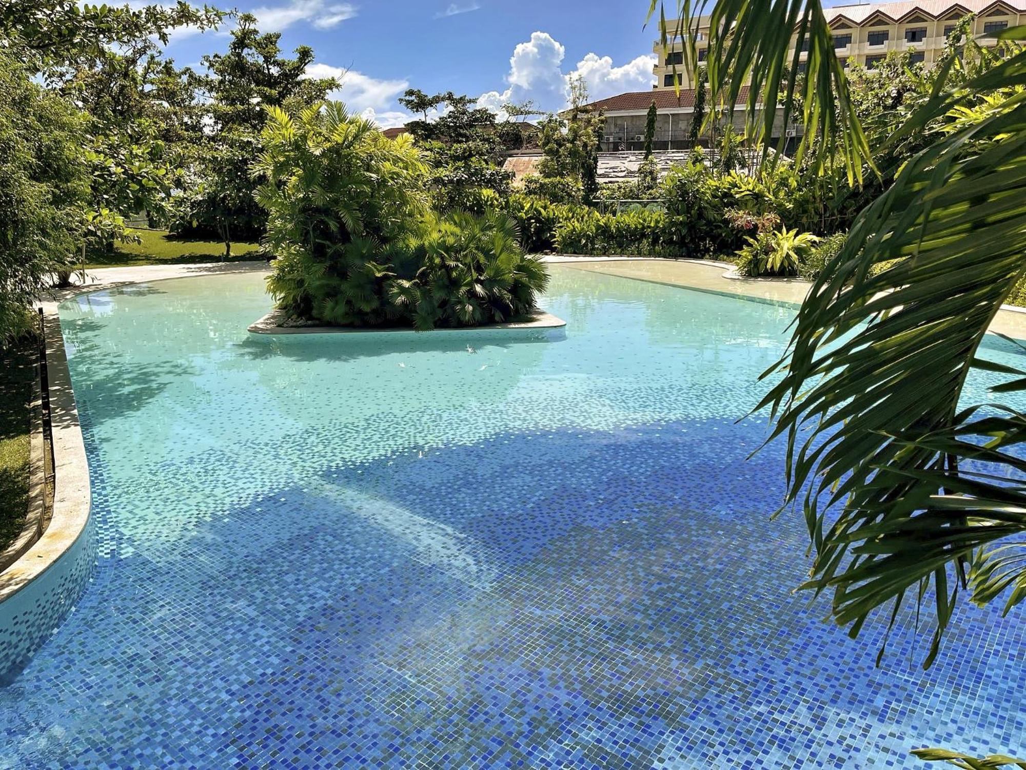 Dominiks Quite And Elegant Studio Ocean View Pool At Tambuli Resort High Floor Lapu-Lapu City Kültér fotó